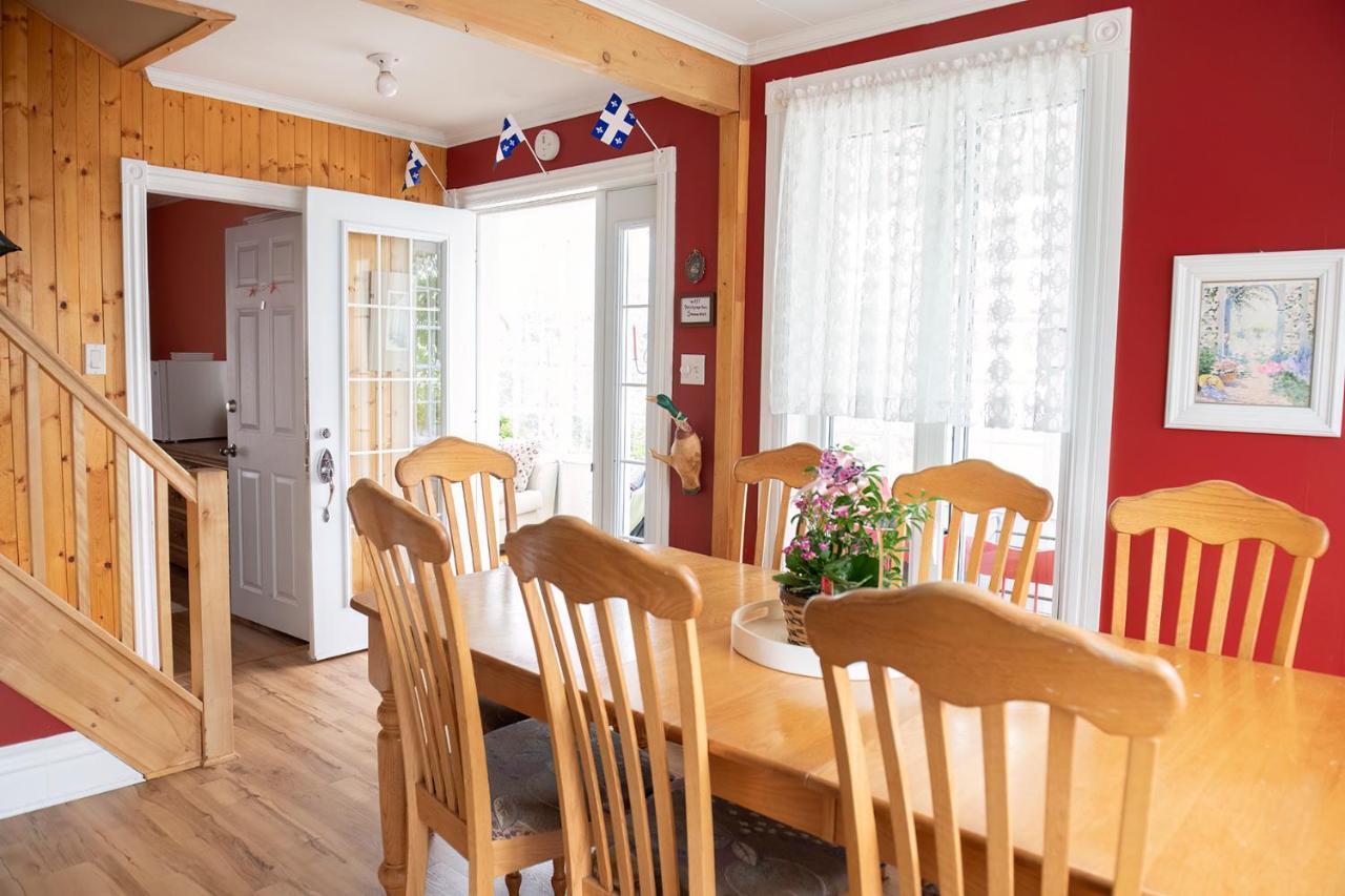 Bed & Cafe Petit Papillon Bed & Breakfast Grandes-Bergeronnes Dış mekan fotoğraf
