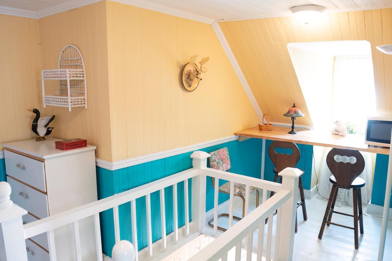 Bed & Cafe Petit Papillon Bed & Breakfast Grandes-Bergeronnes Dış mekan fotoğraf